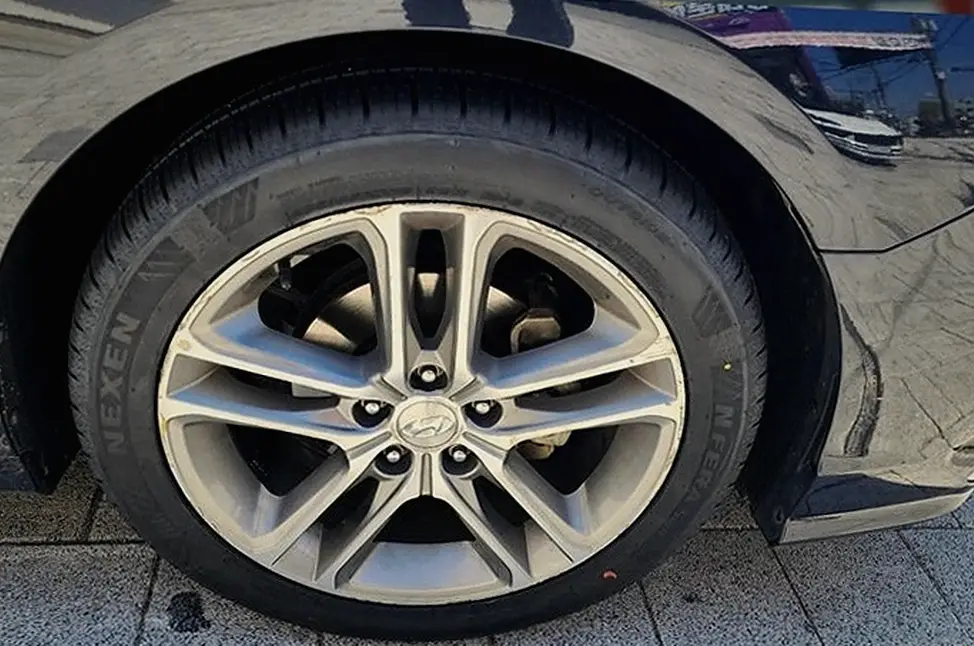 보문면 벤츠 B200d 넥센타이어렌탈 작업 전후 4